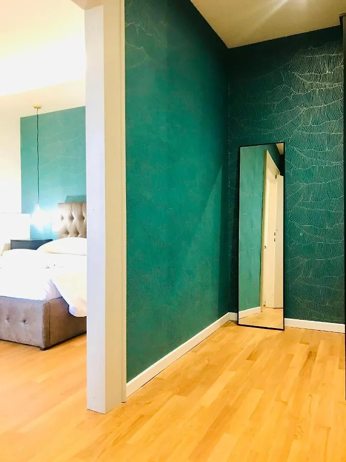 Room Verona Ai Conti 2*,  Italy